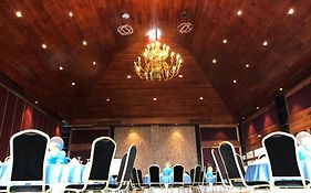 Alta D' Tagaytay Hotel